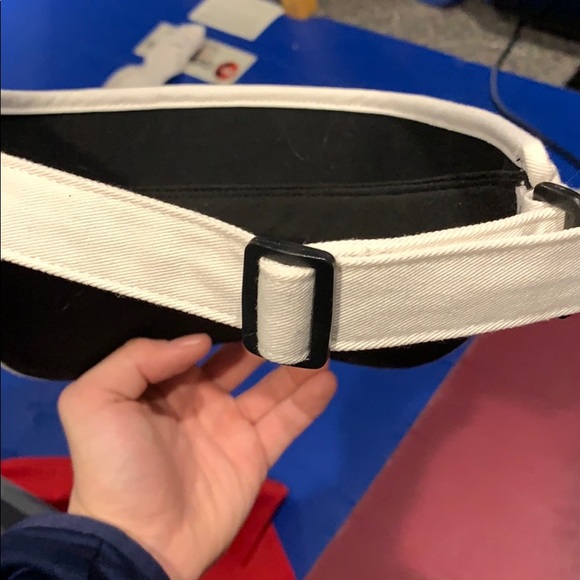 Vineyard Vines Woman’s Visor - White - Picture 3 of 4